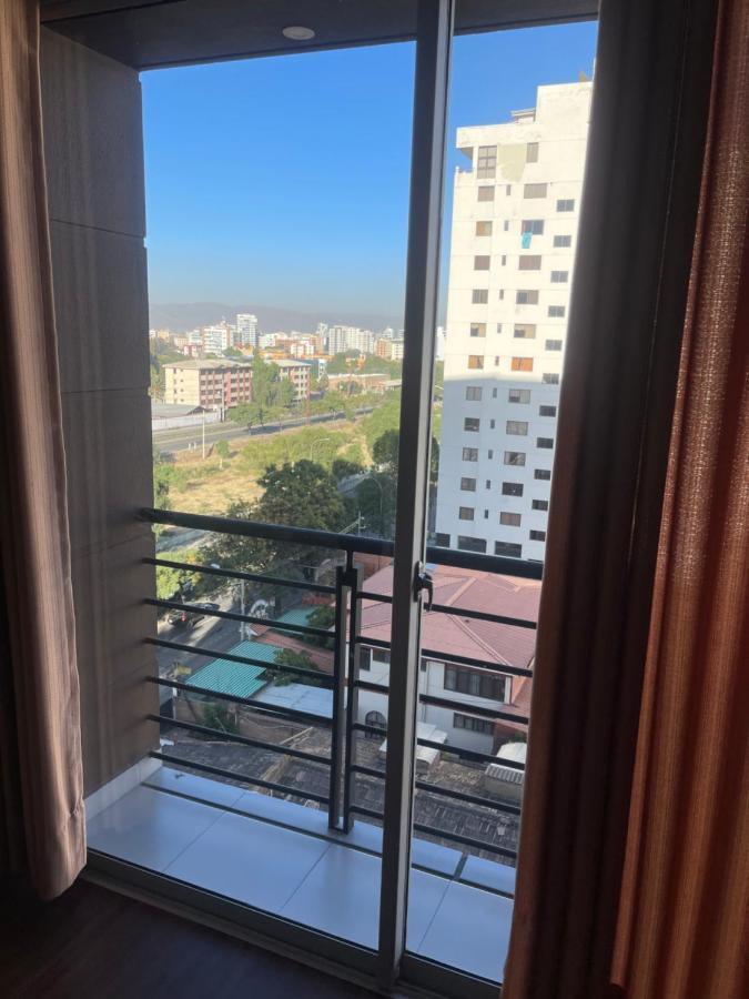 Hermoso Garzonier 7E Torres Puente Muyurina Cochabamba Buitenkant foto